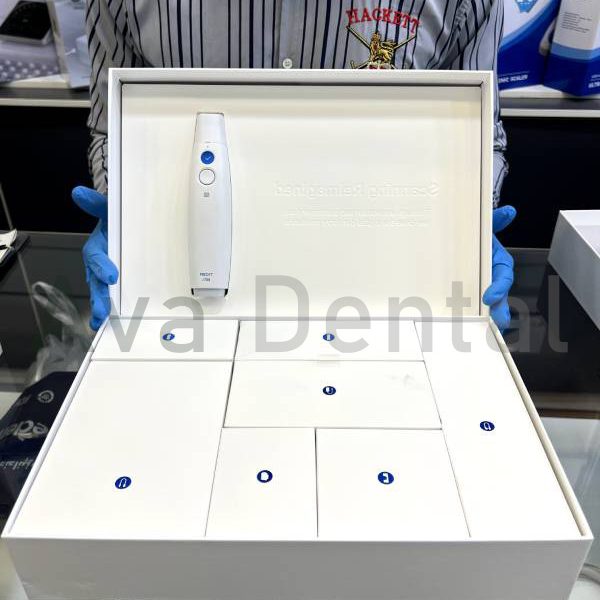 اسکنر داخل دهانی مدیت Medit مدل i700